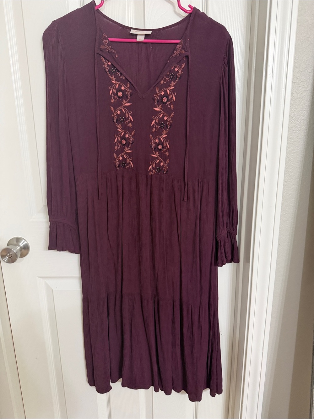 Boho Embroidered V-Neck Midi Dress in Plum